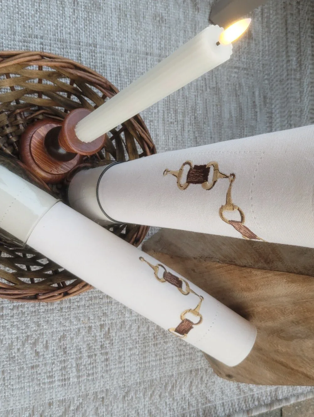 Vintage Equestrian Tablescape for 2 | Libbey Tempo Avocado Tumblers | Placemats